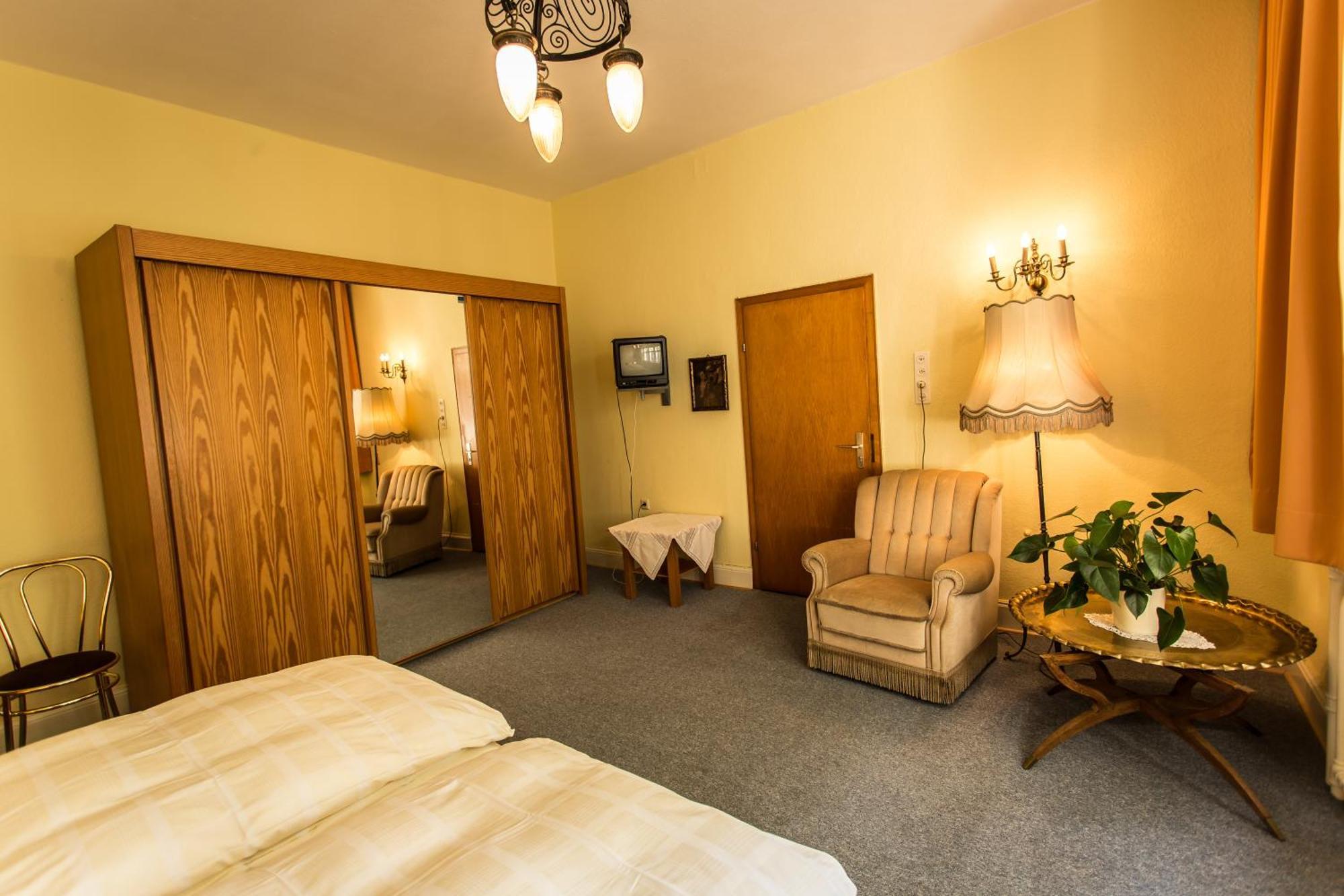 Hotel Leyscher Hof Leutesdorf Room photo
